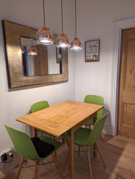 Spacious First Floor Family Flat, Sea View Torquay Exteriér fotografie