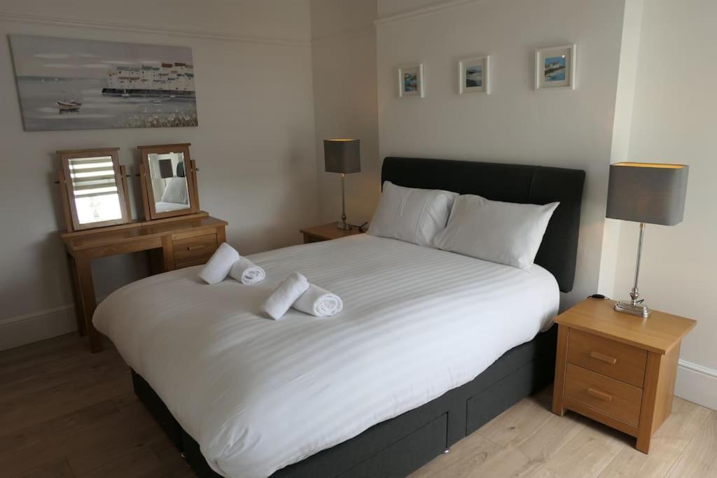 Spacious First Floor Family Flat, Sea View Torquay Exteriér fotografie